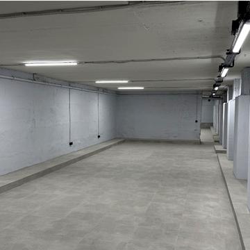 Варненська вул., 10/1