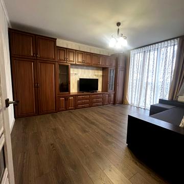 Осипа Турянського вул. (), 17