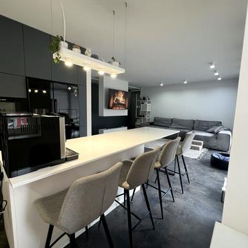 Вячеслава Чорновола просп. (), 16а