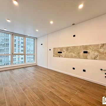 Хіміків вул., к 19, 20