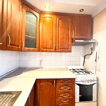 Підгірна вул., 3