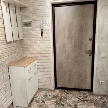 Мирна вул., (Будинок 1)