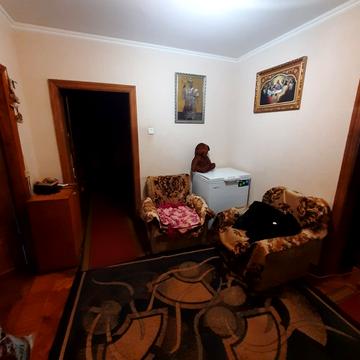 Максима Залізняка вул., 16