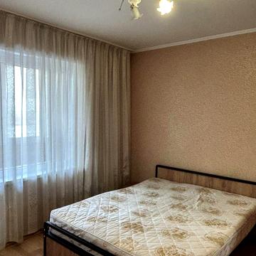 Європейського Союзу просп. (Правди), 8