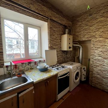 Олександра Кутузакія вул. (Ленінградська), 44