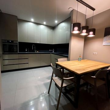 Липова Алея вул., 13