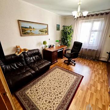 Бориса Гмирі вул., 5