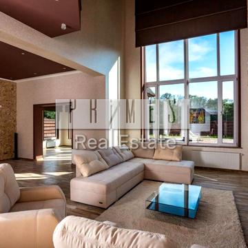 Жовтнева вул.