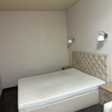 Михайла Грушевського вул., 39/2