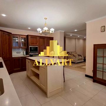 Єлизавети Чавдар вул., 2