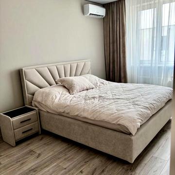 Виноградна вул., 1