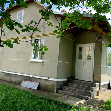 Молодіжна вул.