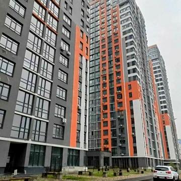 Миколи Гулака вул., 4