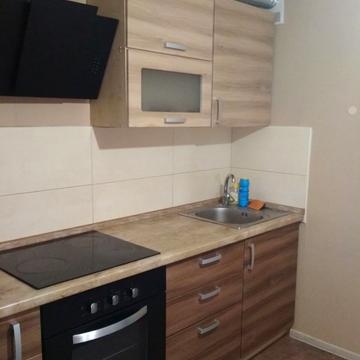 Тополина вул., 57