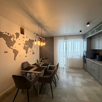 Українських Декабристів вул., 100а