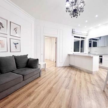 Євгена Коновальця вул. (Щорса), 44-А