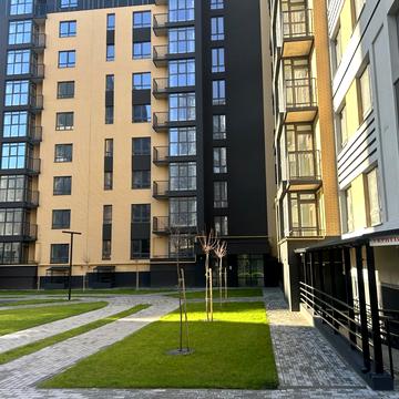 Панаса Мирного вул., (Будинок 1)