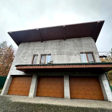 Суворова вул., 12