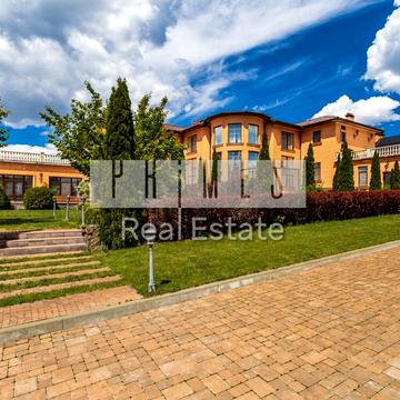 Родини Рубанів вул.