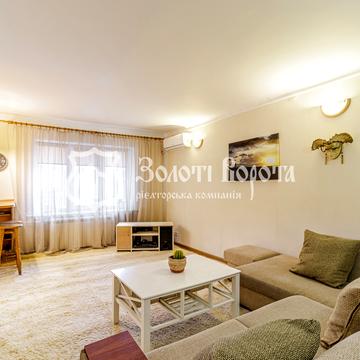 Верховної Ради бульв., 22