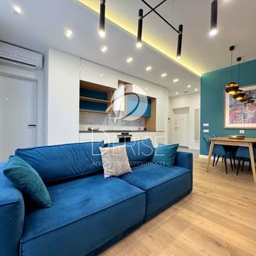 Саперне Поле вул., 5