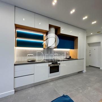 Саперне Поле вул., 5