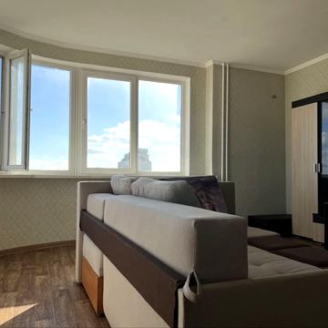 Добровольців вул. (Маршала Говорова), 10/1