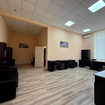 Незалежності вул., 11/5