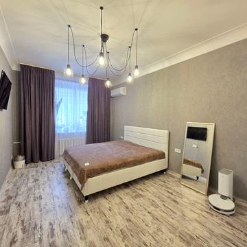 Французький бульв., 14а