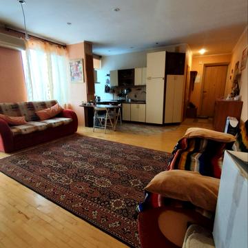 Фанатська вул., 21