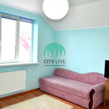 Івана Миколайчука вул., 20Б