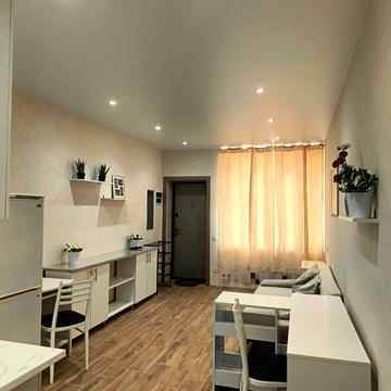 Євгена Чикаленка вул. (Матросова), 8