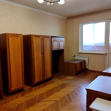 Бориспільська вул., 34