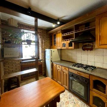 Героїв Крут вул. (Фурманова), 14