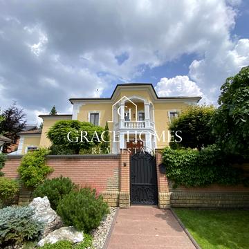 Верховної Ради тупик, 143