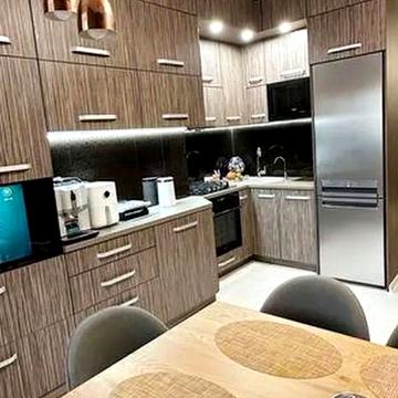 Боголюбова вул., 16