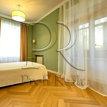 Липська вул., 12/5