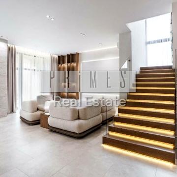 Верського вул., 5