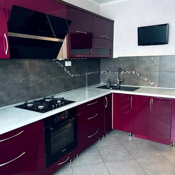 Андрія Мельника вул., 1