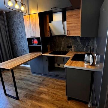 Перлинна вул., 12