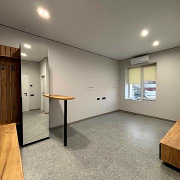 Соборна пл. (Жовтнева), 14