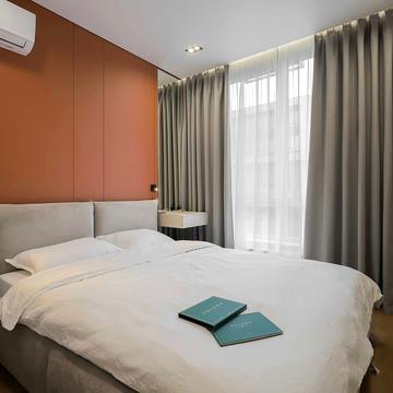 Салютна вул., 2к1