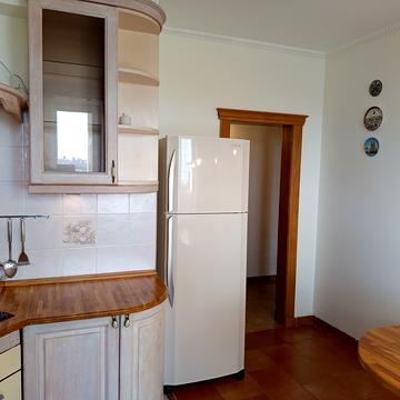 Голосіївська вул., 13-Б