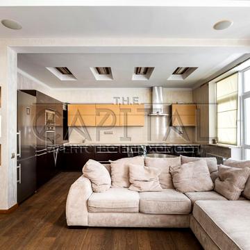 Антоновича вул. (Горького), 72