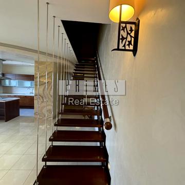 Назарівська вул. (Вєтрова), 11