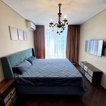 Дніпровська набережна вул., 15-Є