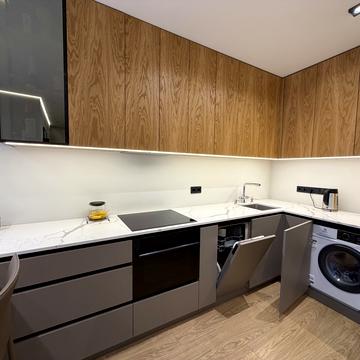 Дніпровська набережна вул., 18-А