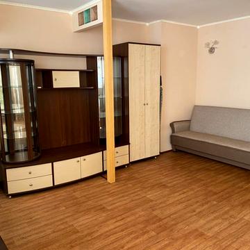 Вартових Неба вул. (Бородинська), 4