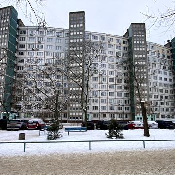 Дарницький бульв., 7