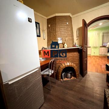 Гиївська вул., 10